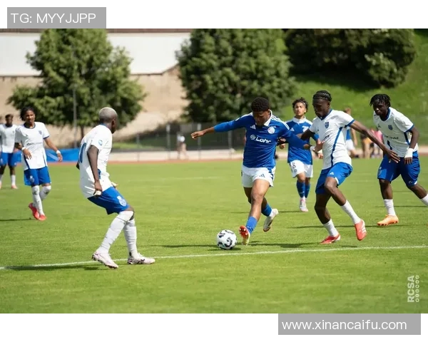 斯特拉斯堡主场迎战大巴黎谁能在法甲赛场上笑到最后