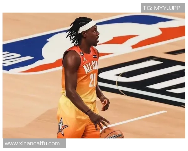 朱霍勒迪的篮球之路与影响力解析：从新秀到全明星的成长历程