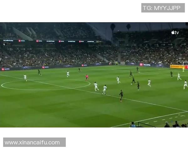 洛城银河与波兰特的激烈对决揭示了篮球战术的新趋势与未来发展方向