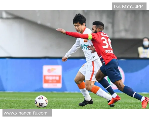 重庆羽毛球队配合变革引发热议探索新战术提升竞技水平 重庆羽毛球队配合变革引发热议探索新战术提升竞技水平