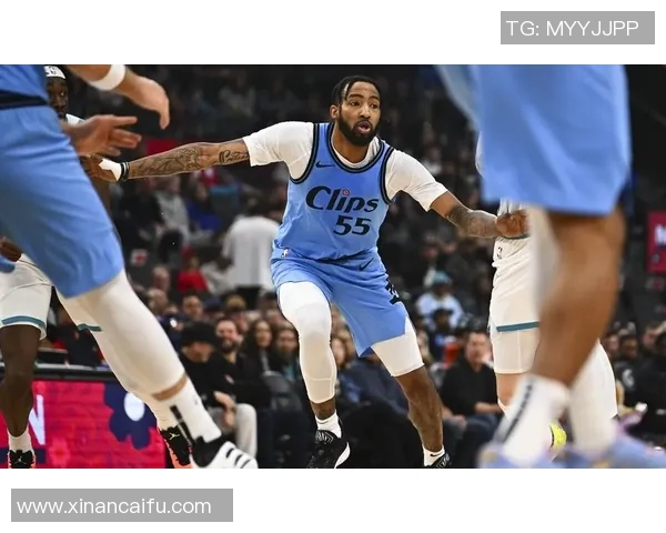 2015年黄蜂与快船季前赛精彩回顾录像全程分析与亮点集锦 2015年黄蜂与快船季前赛精彩回顾录像全程分析与亮点集锦