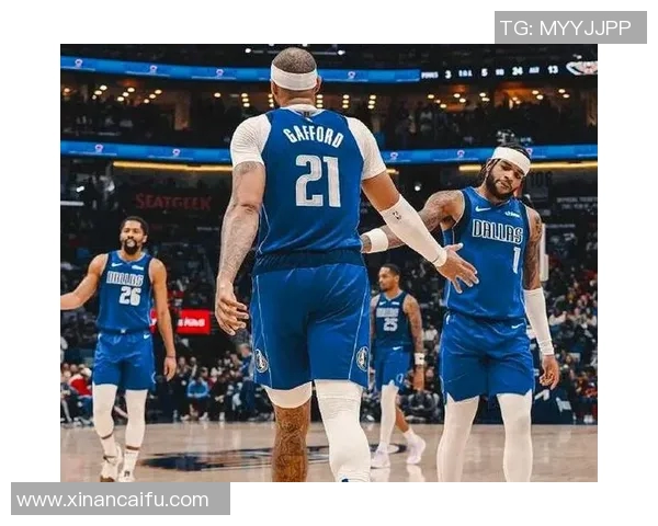 勇士与鹈鹕2015季后赛精彩对决回顾及关键时刻分析